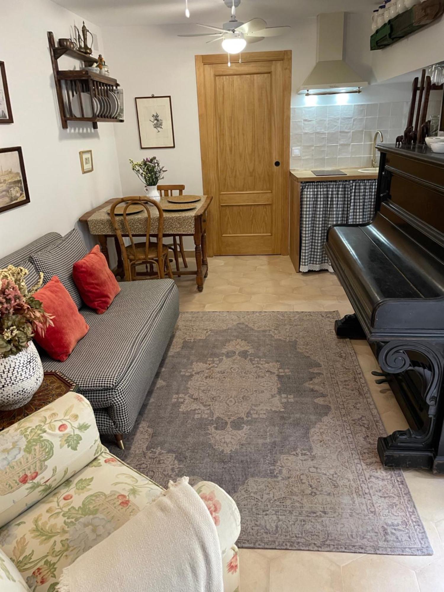 Apartamento En Casa Patio "Pan Y Conejo" コルドバ エクステリア 写真